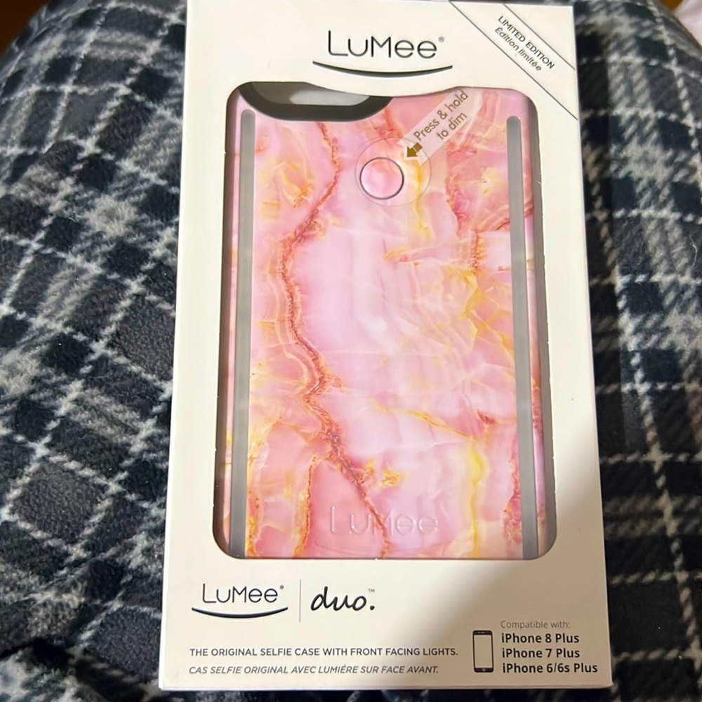 LuMee Duo Selfie Case with Front Facing Lights.